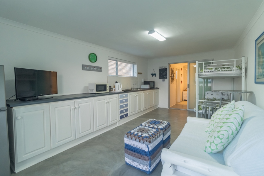 6 Bedroom Property for Sale in Yzerfontein Western Cape